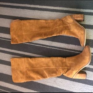 Steve Madden Suede boots